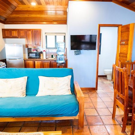 Isla Bonita Yacht Club Hotell San Pedro  Eksteriør bilde