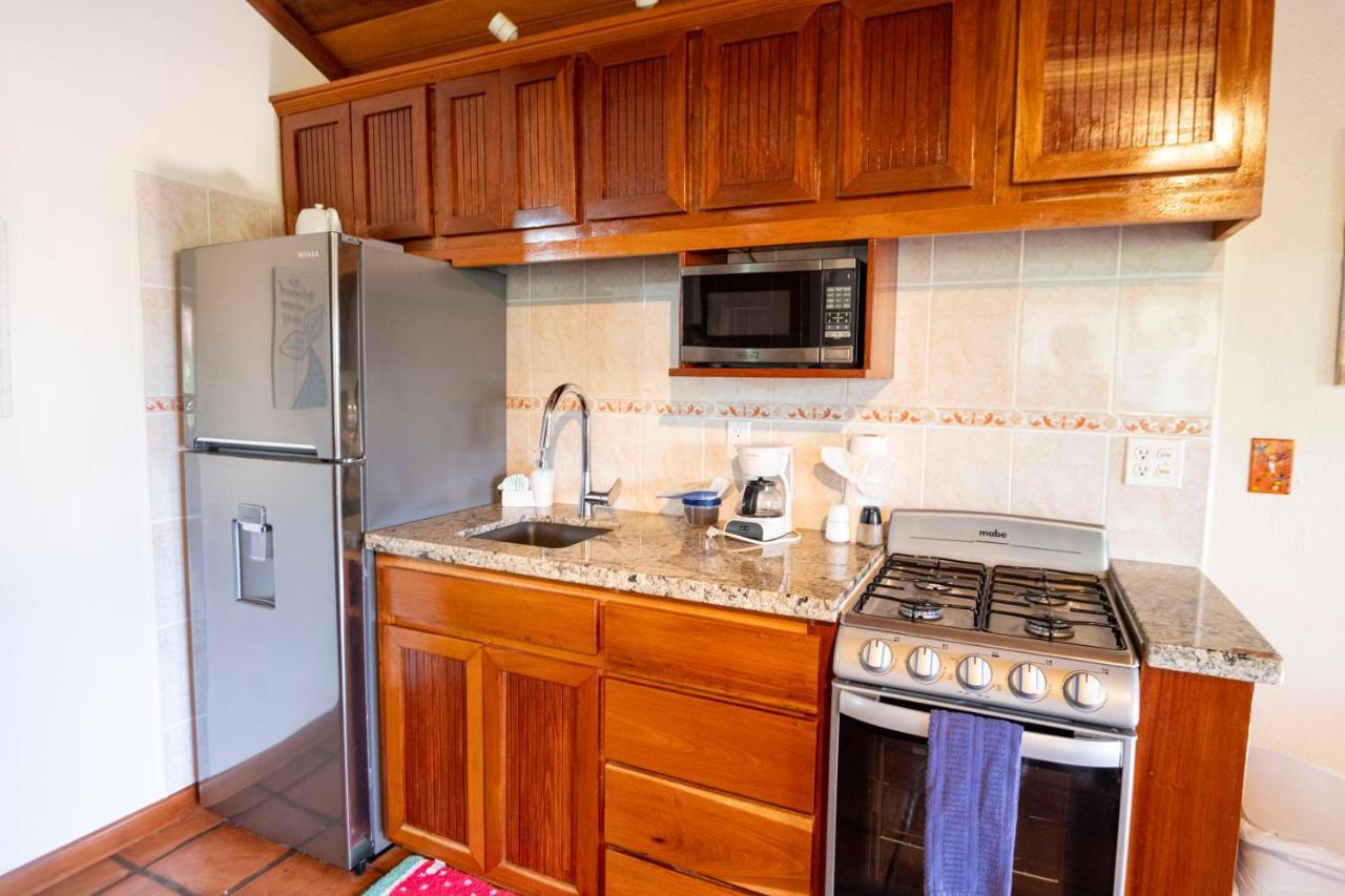Isla Bonita Yacht Club Hotell San Pedro  Eksteriør bilde