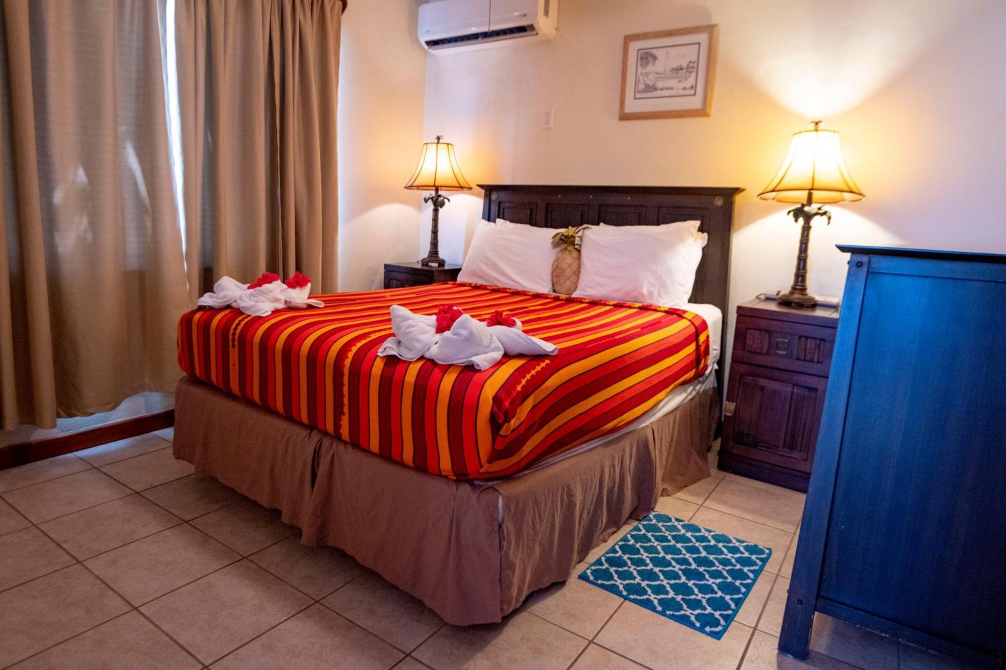 Isla Bonita Yacht Club Hotell San Pedro  Eksteriør bilde