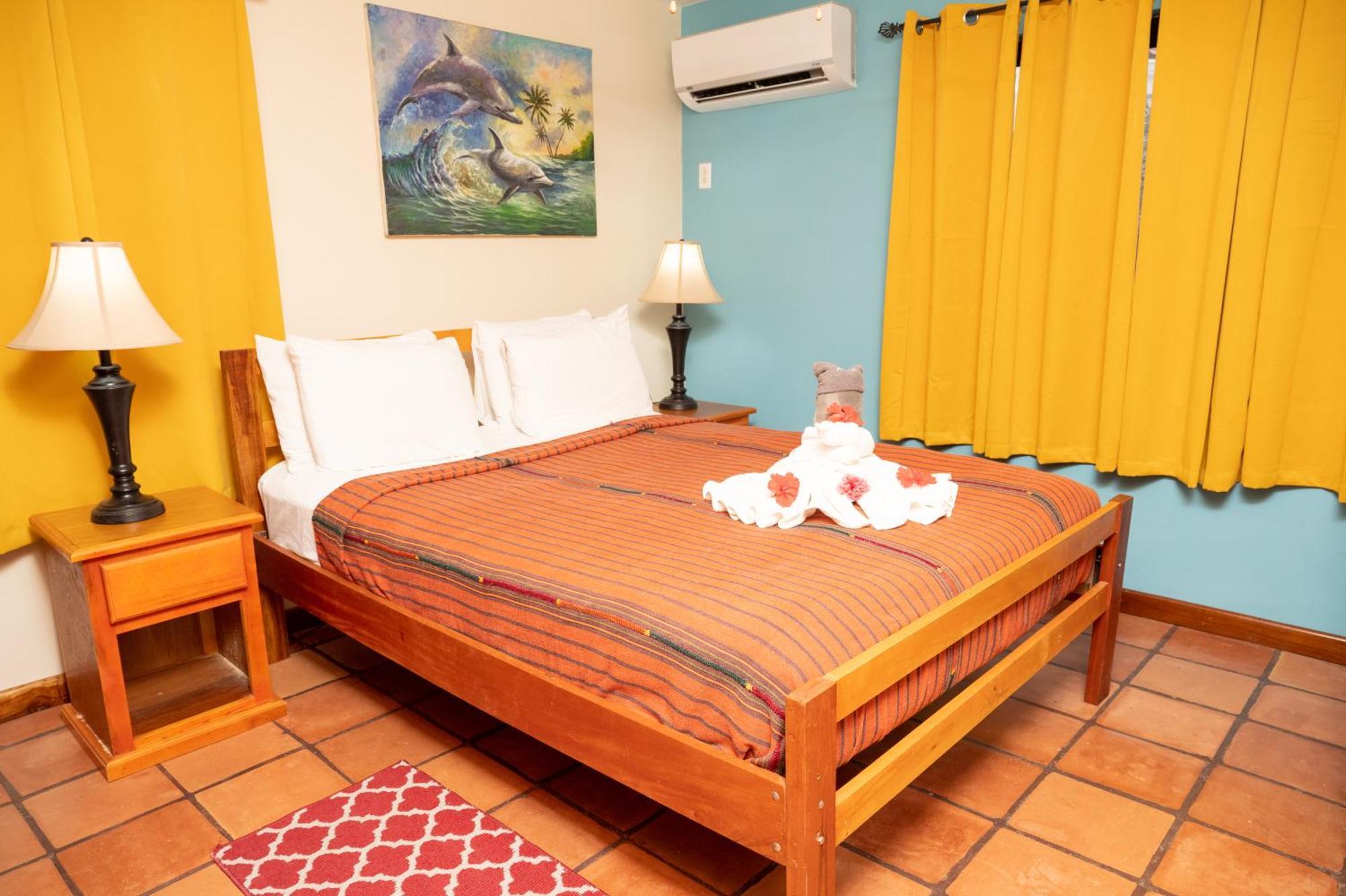 Isla Bonita Yacht Club Hotell San Pedro  Eksteriør bilde