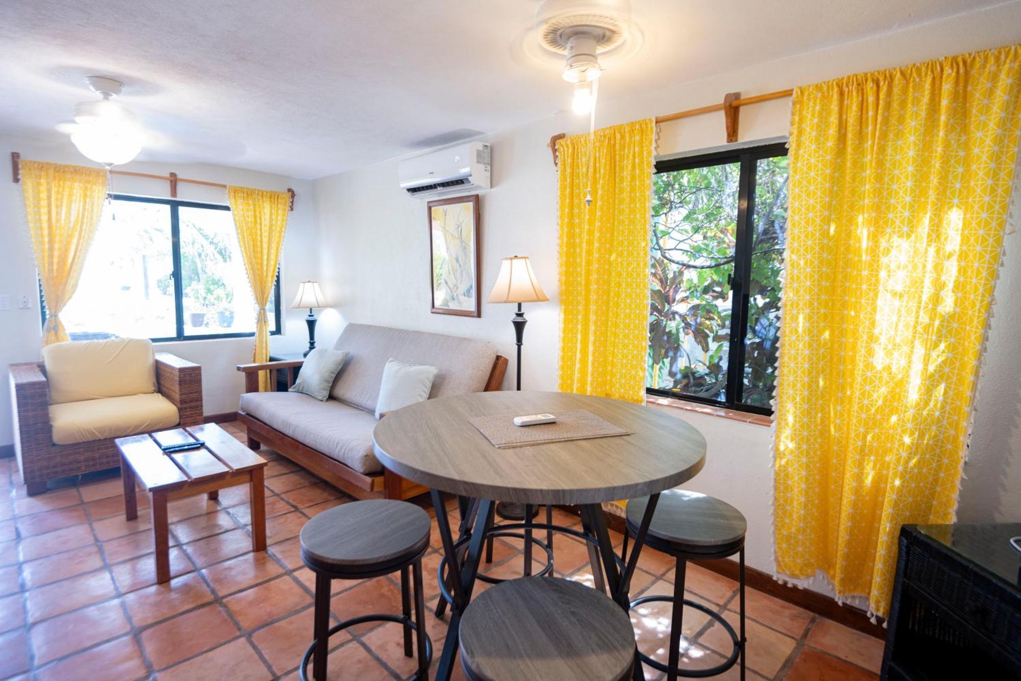Isla Bonita Yacht Club Hotell San Pedro  Eksteriør bilde