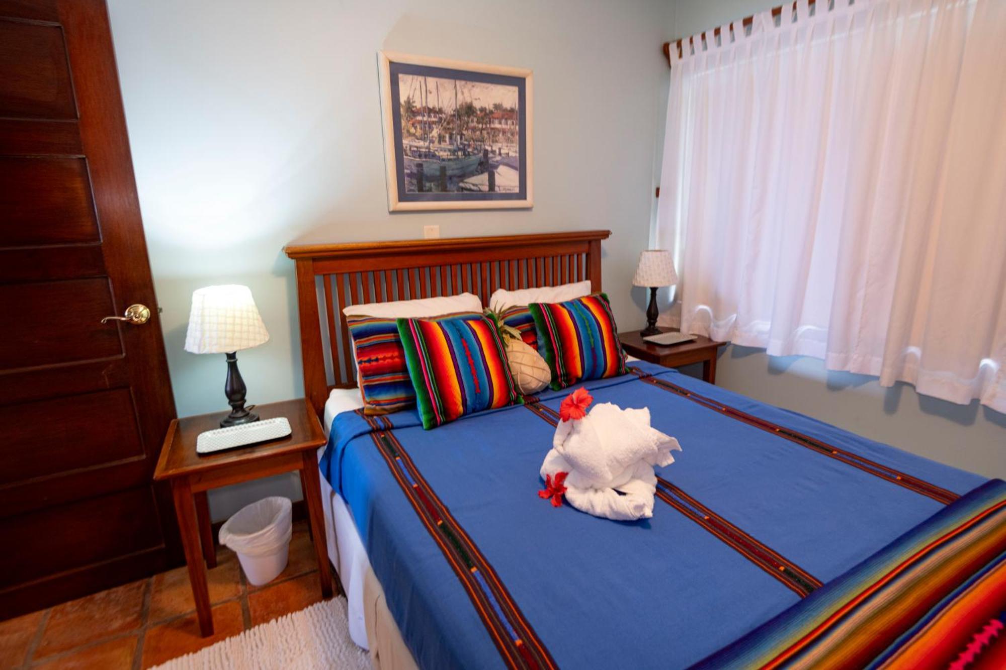 Isla Bonita Yacht Club Hotell San Pedro  Eksteriør bilde
