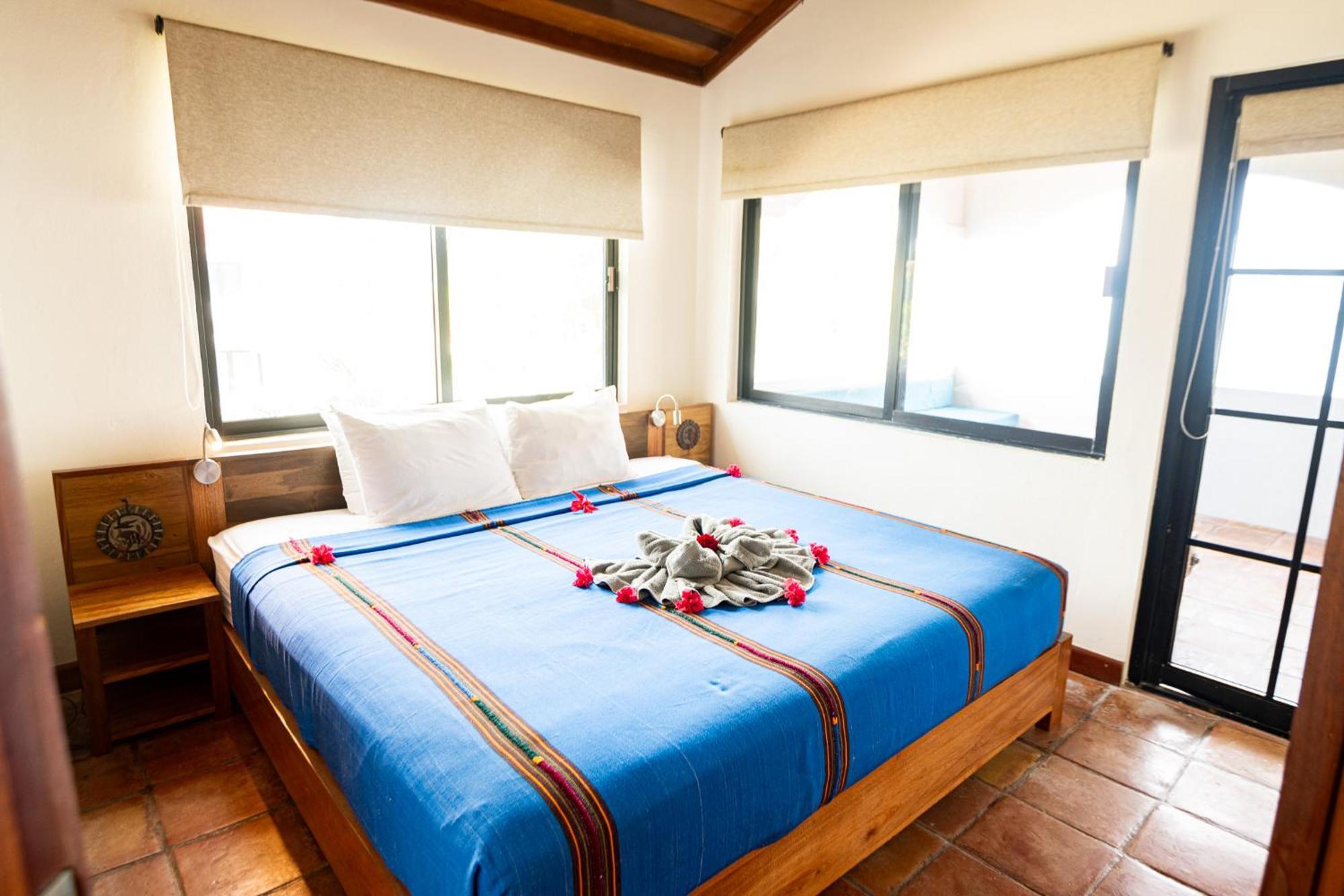 Isla Bonita Yacht Club Hotell San Pedro  Eksteriør bilde